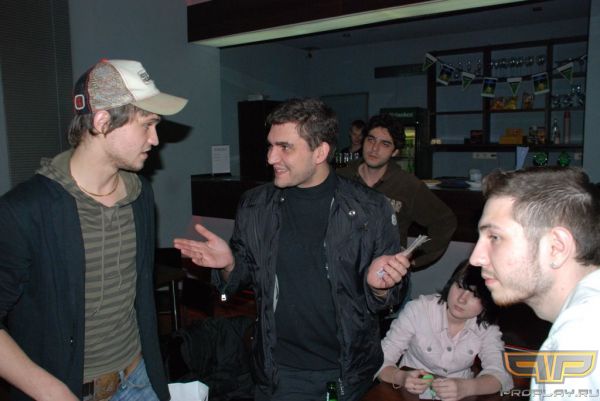 CHEr: � ��� � ���.