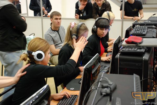 forZe.female �������