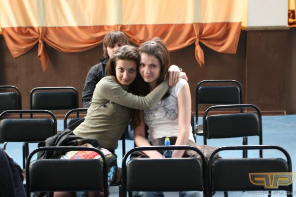 Hooch ����������� �� Meg � Manya