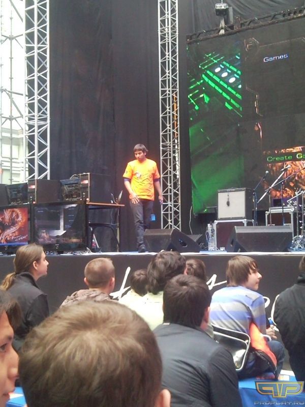 Bruce ������� ������ ������ ��������