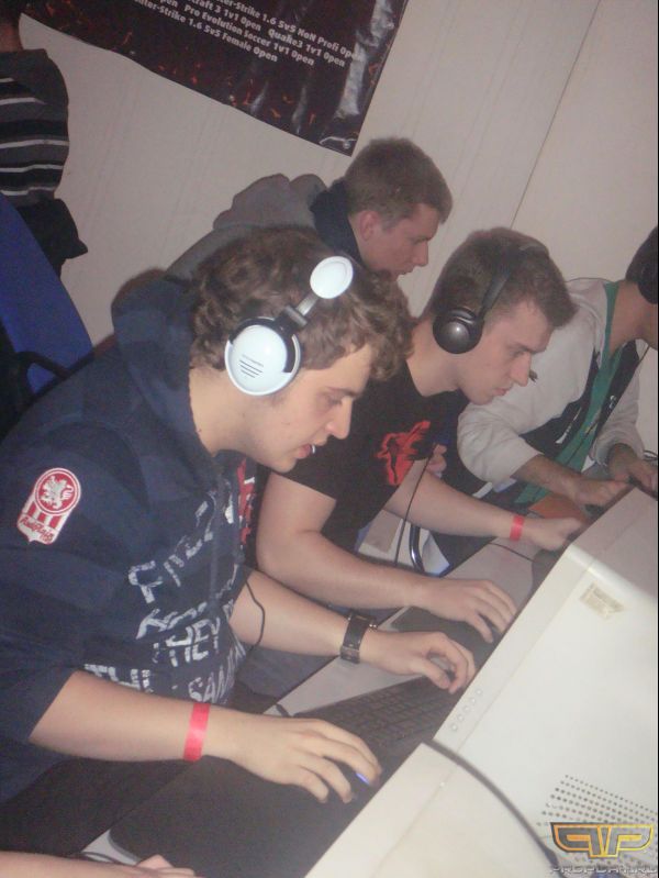 EYESports: Xoma � Ex ���������� HR