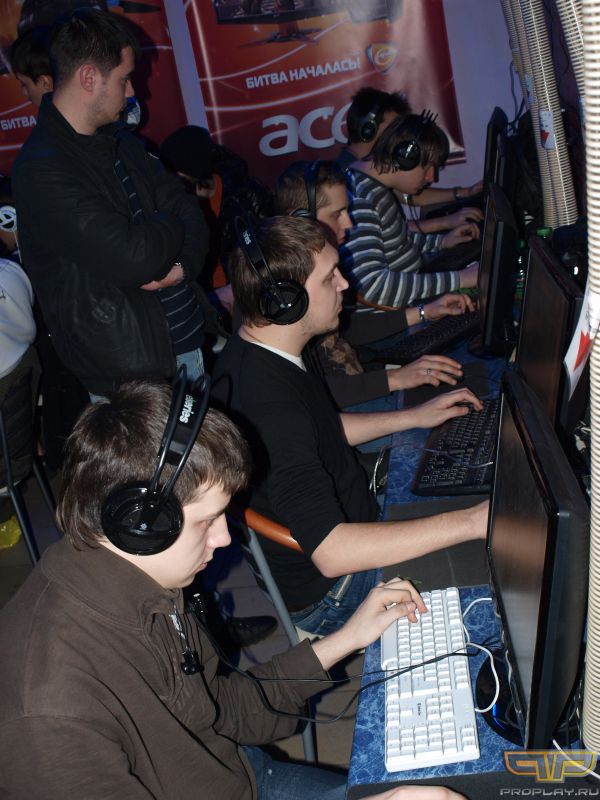 � ��� � forZe