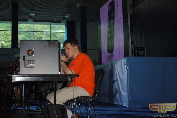 Happy � ��������� ����