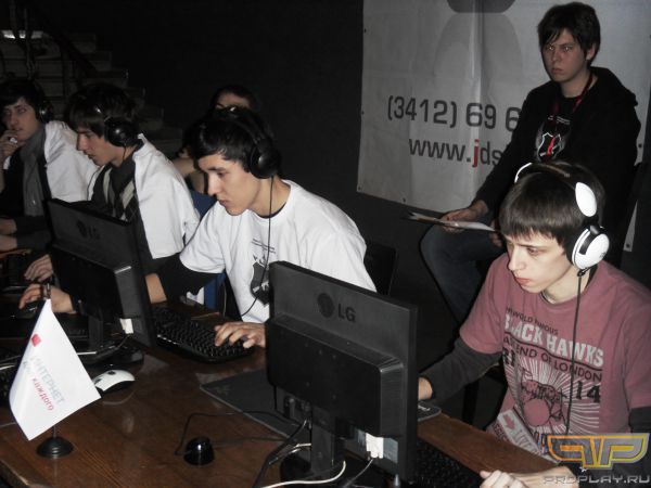 ieS � ��������������