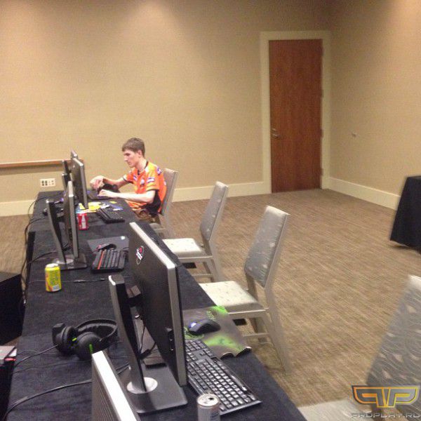 ��������� ���� ��� Virtus.pro (instagram.com/#dota2ti) 