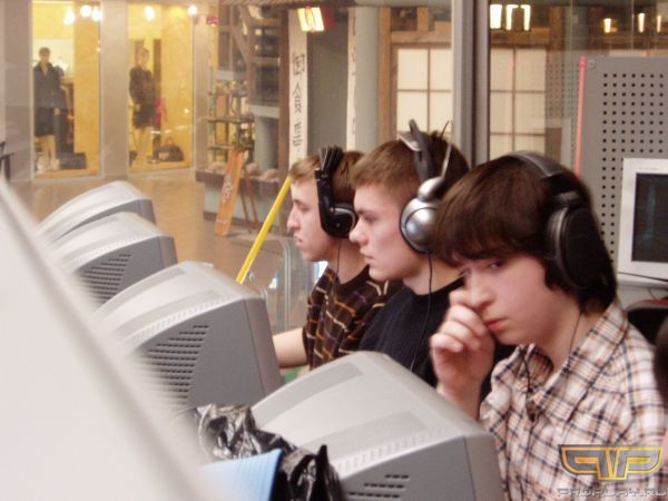 Twist �� * � GG �� ���