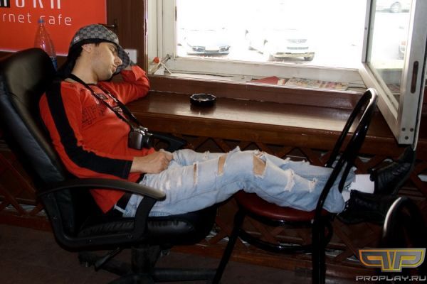 ����� ���